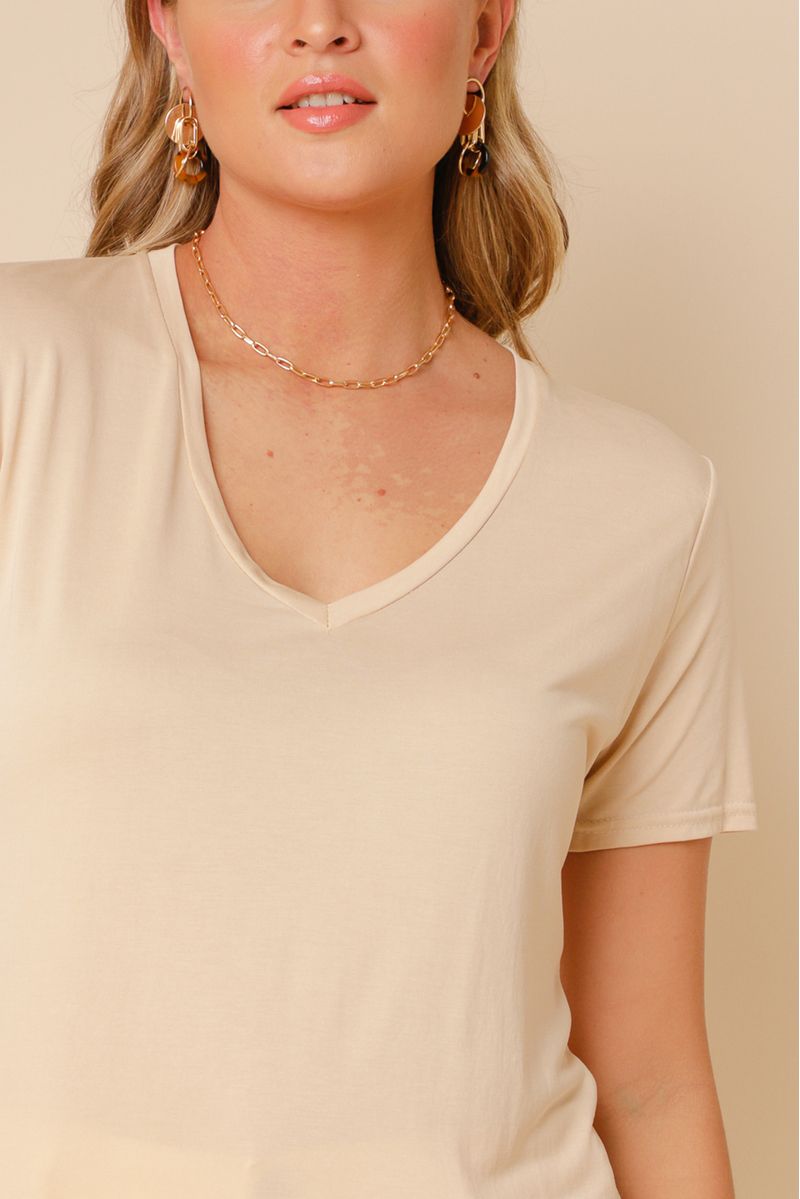 Camiseta Find Your Nude AREIA GG