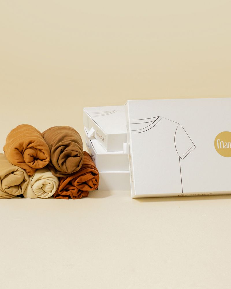 Camiseta Find Your Nude CAFÉ G