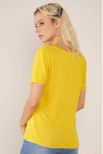 camiseta-amarela-decote-v-New Year-costas-p