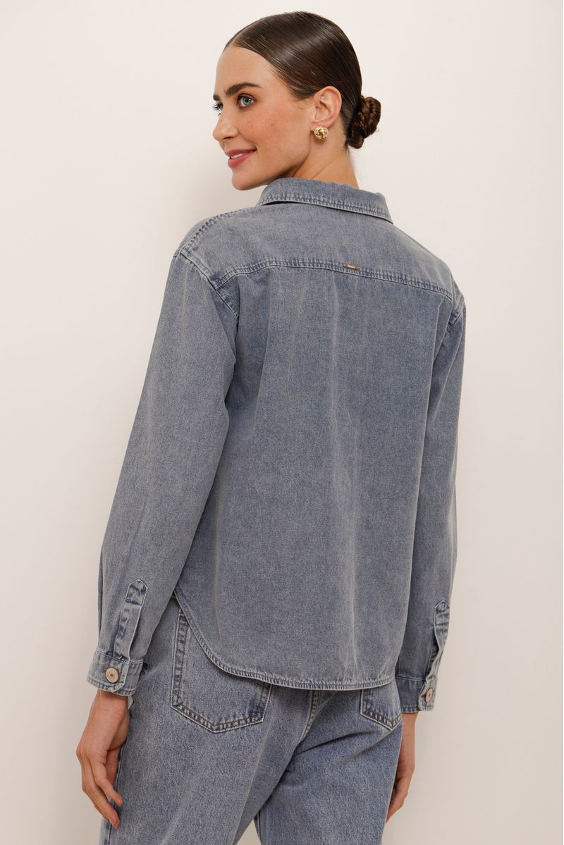 CAMISA-JEANS-BOLSOS-FRONTAIS-AZUL