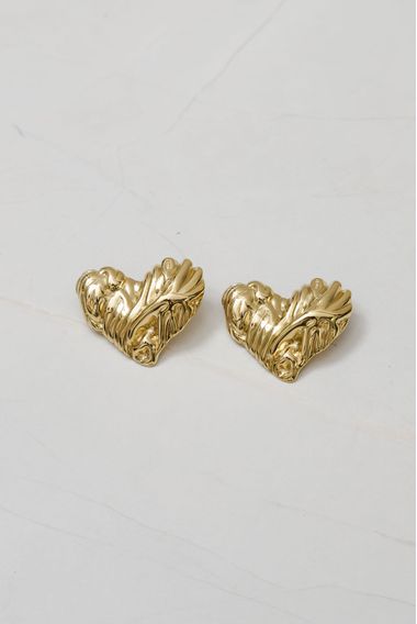 Brinco Coração Trabalhado  DOURADO