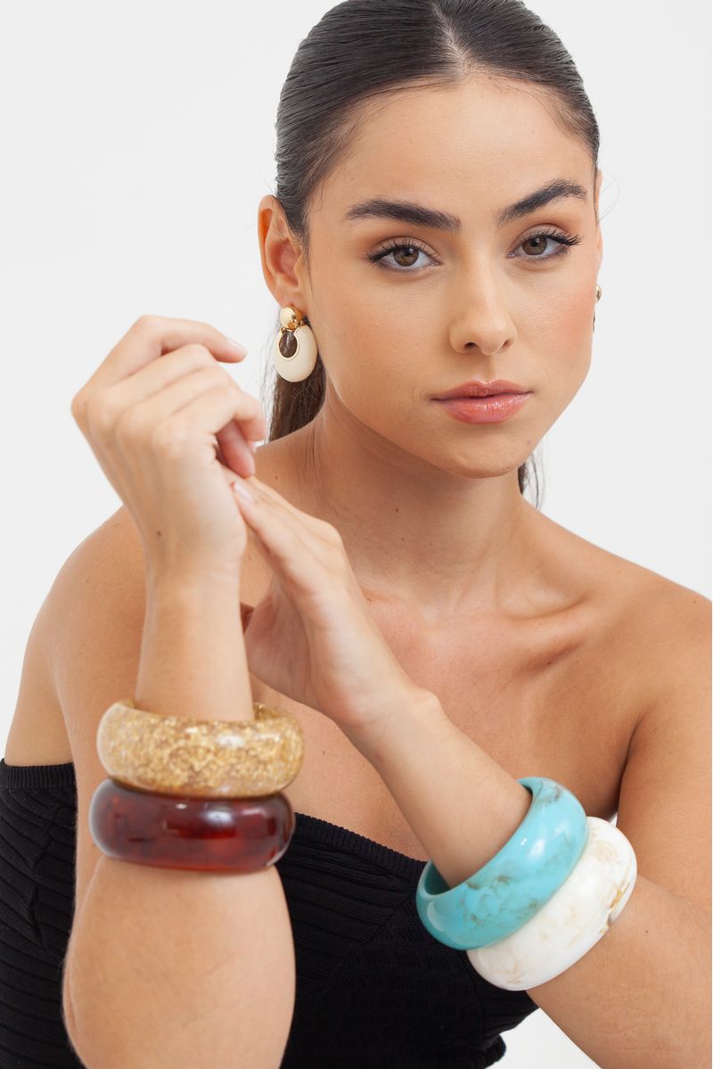 9037847_9037993-9397